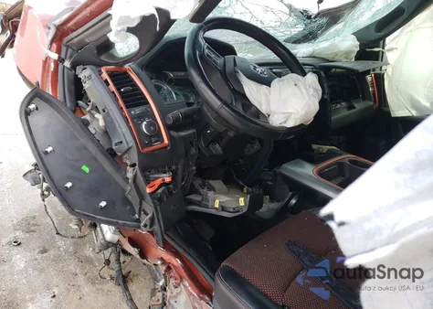 2017 Ram 1500 Sport из США, поврежденный, VIN 1C6RR7MTXHS710847